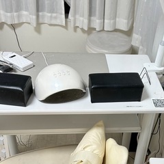 ネイルテーブルの画像