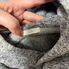 GU◇グレーパーカー◇メンズLサイズの画像