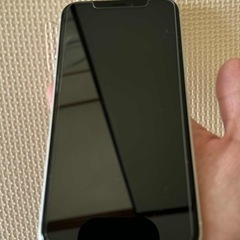 iPhone XR 64GB（モデル番号: MT032J/A）の画像