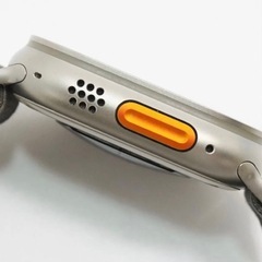 49mmチタン製のApple Watch Ultraの画像