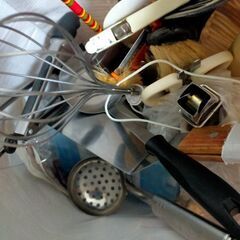 プラスチックの衣装ケース黒の画像