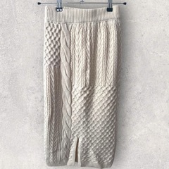 mysty wowan ケーブル編みタイトニットスカート Fサイズの画像