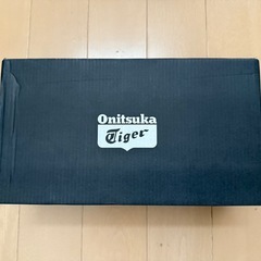 新品Onitsuka Tiger トクテン スニーカー グレー/ホワイト/レッドの画像