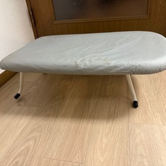 決まりました！折りたたみ アイロン台 コンパクトタイプ グレー の画像