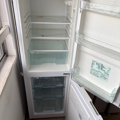 冷蔵庫の画像