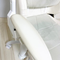 ゲーミングチェア ハイバック オットマン オフィスの画像