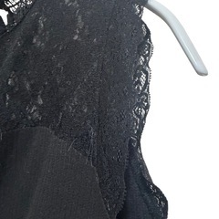 as Know asレース付きブラックノースリーブトップスの画像