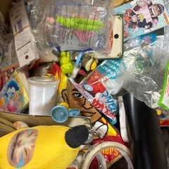 27回目　ごちゃごちゃ　まとめて　日用品おもちゃ雑貨Tシャツなどなどの画像