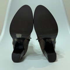 一度使用の美品　Le Talon ショートブーツ ブラウンの画像