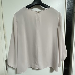 NOLLY'Sのタックススリーブブラウスです☺️の画像