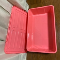 衣装ケース ピンク色の画像