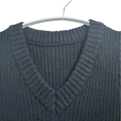 Dazy ブラック Vネック ニットワンピース Sの画像