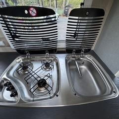 キャンピングトレーラーの画像