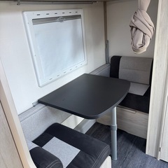 キャンピングトレーラーの画像