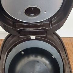 象印 炊飯器 5.5合　NW-VB10-TA の画像