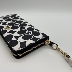 【新品未使用】COACH/コーチ　レディース長財布CP409 ブラックマルチの画像