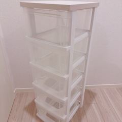 チェスト 5段 アイリスオーヤマ 収納ボックス 収納ケース 北欧 プラスチック 引き出し スリム 衣類収納 衣類収納ボックス おしゃれ 収納 隙間収納 すきま収納 洋服収納 洋服収納タンス 透明 キッチン ランドリー収納 ウッドトップチェスト の画像