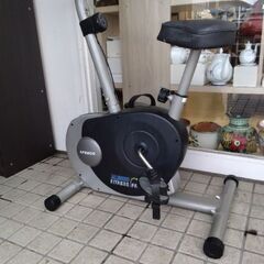定価数万円　アルインコ　邪魔なので超激安　高級 フィットネスバイク　エアロバイク　ダイエット　自転車　ランニングマシン　ウォーカーマシンの画像
