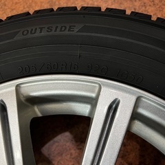 16インチアルミホイール付きスタッドレスタイヤ　　  の画像