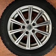 16インチアルミホイール付きスタッドレスタイヤ　　  の画像