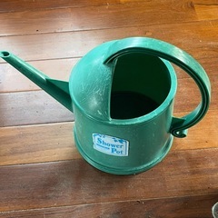 緑のジョウロ　の画像