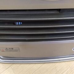 大容量20畳　タンク容量９L　高級　石油ストーブ　ファンヒーター　ストーブ　石油ファンヒーターの画像