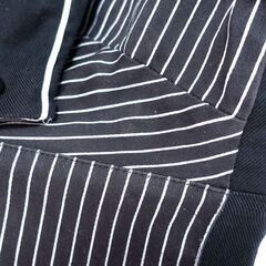 0220538403■ ベビービョルン バウンサー ストライプ ブラックの画像