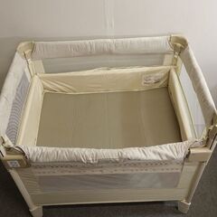 0220539420■ アップリカ ココネル エアープラス 折りたたみベビーベッドの画像
