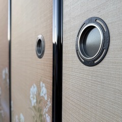 11月3日(月)までの引取限定【特注/逸品】職人技光る両面柄違い襖4枚組 和モダンデザイン 和室 間仕切り DIY 古民家カフェ リフォーム建具の画像