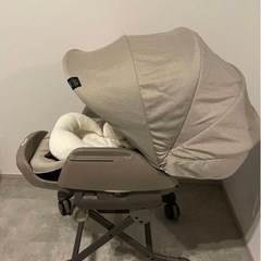 【2025年購入ほぼ未使用】コンビ　ネムリラ　オートスウィングの画像