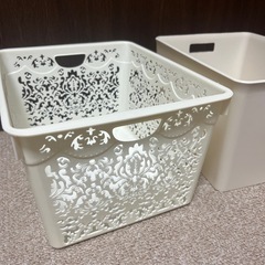 日本製　アイボリー　バスケット 2つセットの画像