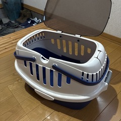 ペットキャリーの画像