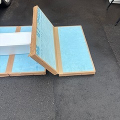 ワカサギ釣り座　アキアジ発泡スチロール
の画像