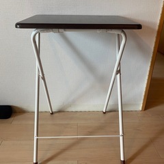 折りたたみミニデスクの画像