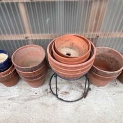 陶器製　植木鉢の画像