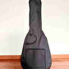 ◆無料◆ガットギター◆ギターケース付きの画像
