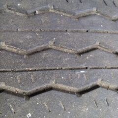 早い物勝ち！0円195/80r15ハイエースで使用 サマータイヤの画像