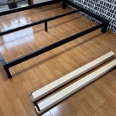 ベッドフレーム(ダブル)
の画像