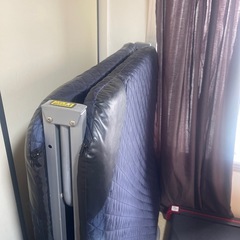 シングルメタルベッドの販売の画像