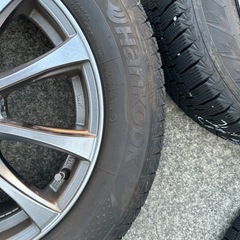 90ヴォクシースタッドレスの画像
