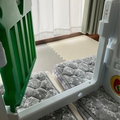 ベビーサークルの画像