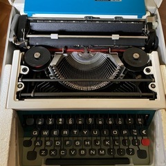 英文タイプライターの画像