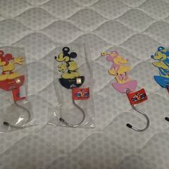 ディズニーキャラクターフック８本セットの画像