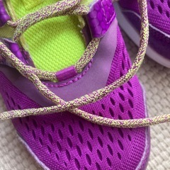 adidas 22cm 運動靴の画像