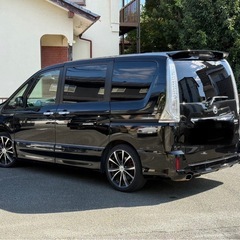 フリップダウンモニター付き！8人乗り☆ガソリン代 節約☆S-HYBRID入りました‼️25年式☆車検2年付き！大人気☆ニッサン セレナ☆フリップダウンモニター付き☆Bluetooth対応SDナビ☆走行中DVD見れます☆バックカメラ☆ドラレコ付きのフル装備☆電動スライドドア☆ウィンカーミラー☆フル装備☆フルエアロ☆車内広々三列シート‼️の画像