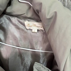 抱っこ紐まで覆えるダウンの画像