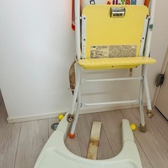 子供用椅子の画像
