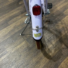 26インチ自転車 / ラベンダー / 6段変速 / オートライト / 要タイヤ交換のためお得の画像