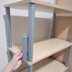 収納棚(キャスター付き・脱着可能、ストッパー付き)　サイズ(写真の状態で) : 横幅70 × 奥行35 × 高さ81cm　短めのポール4本付きなので、アレンジ可能の画像