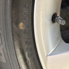 スタッドレス付きホイールtクロスにはいてました。　　の画像
